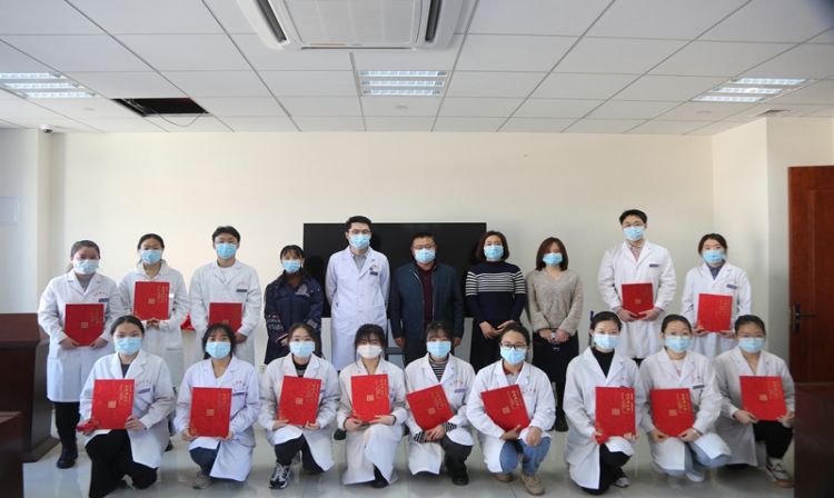 疫”路同行，感谢有你——内蒙古自治区妇幼保健院为疫情防控学生志愿者颁发志愿服务证书